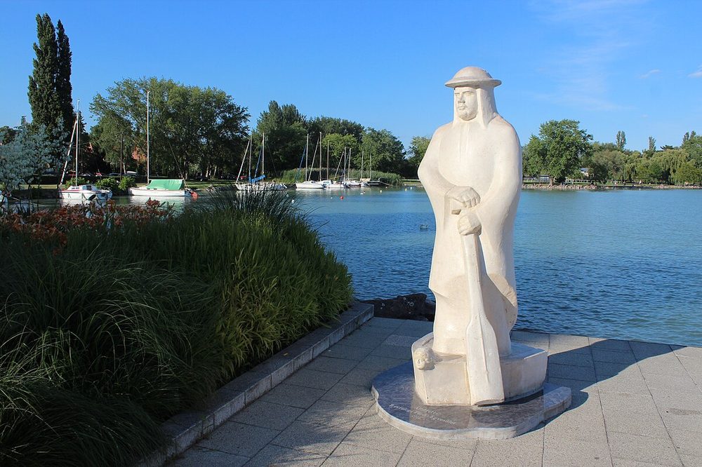 Révfülöp kikötő